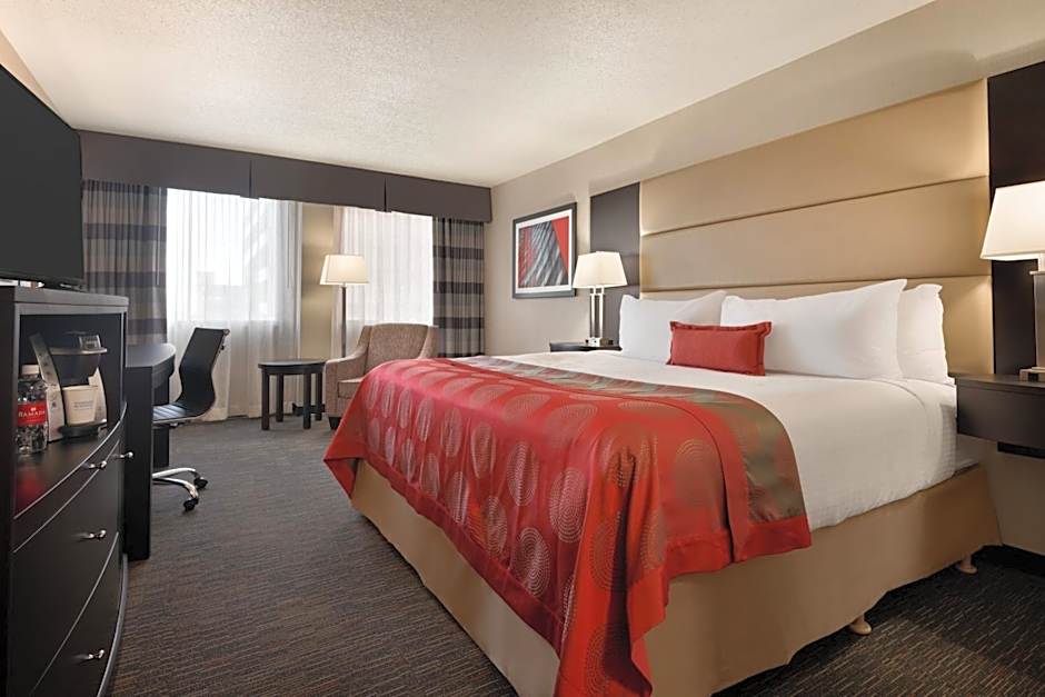 Ramada Plaza by Wyndham Regina Downtown
