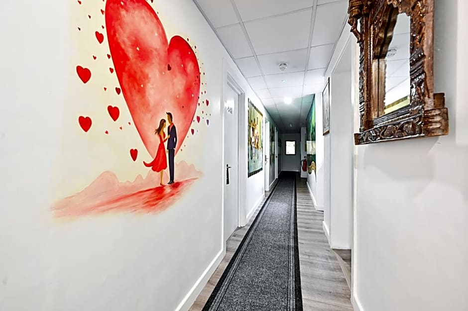 City London Hotel