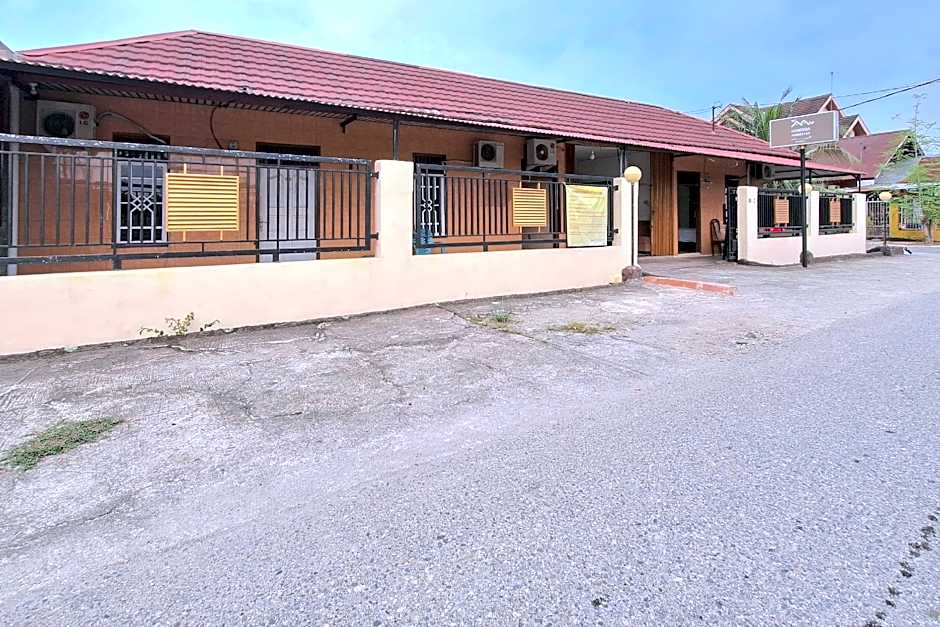 Handira Homestay Syariah Padang RedPartner