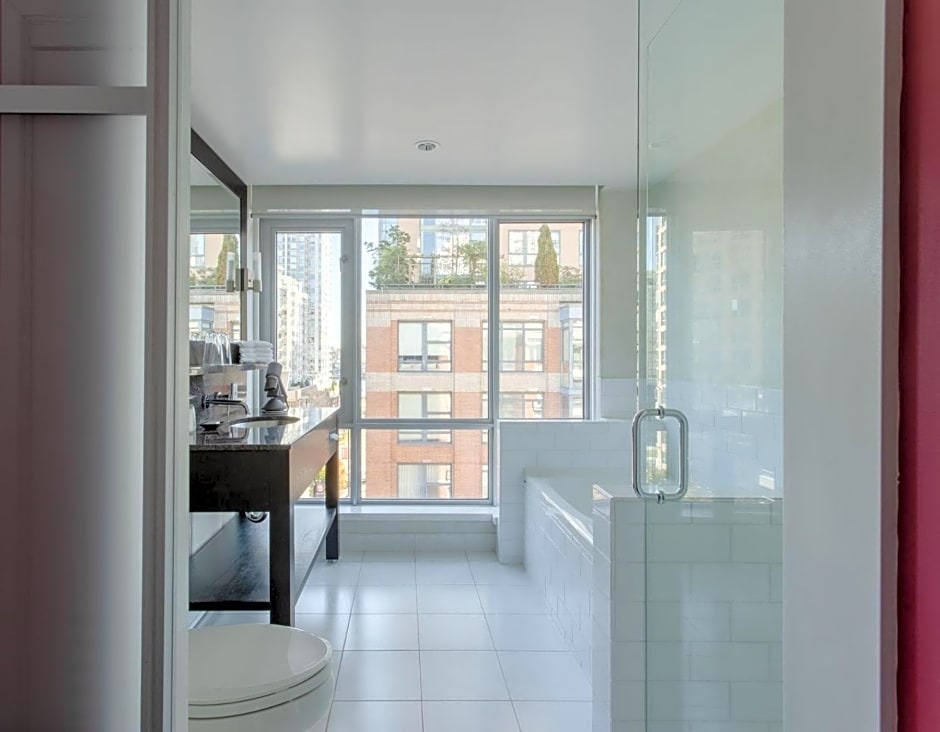 Opus Vancouver