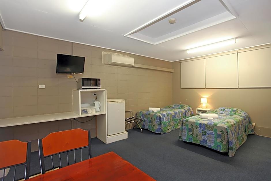 Tandara Hotel Motel