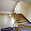Hotel Gold Palace - 03 Mins Walk From New Delhi Railway Station
