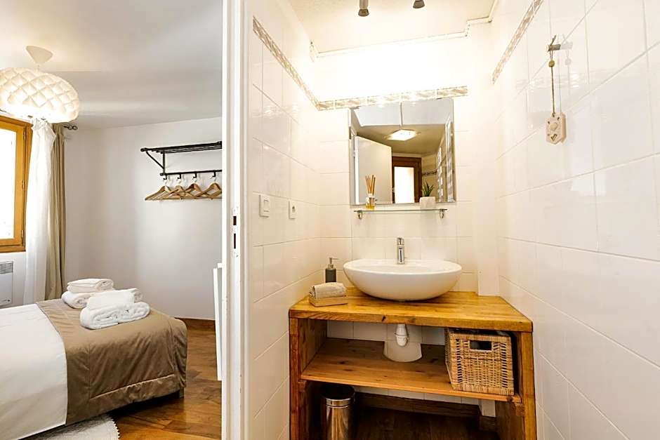The Frogs House - Yoga Retreat