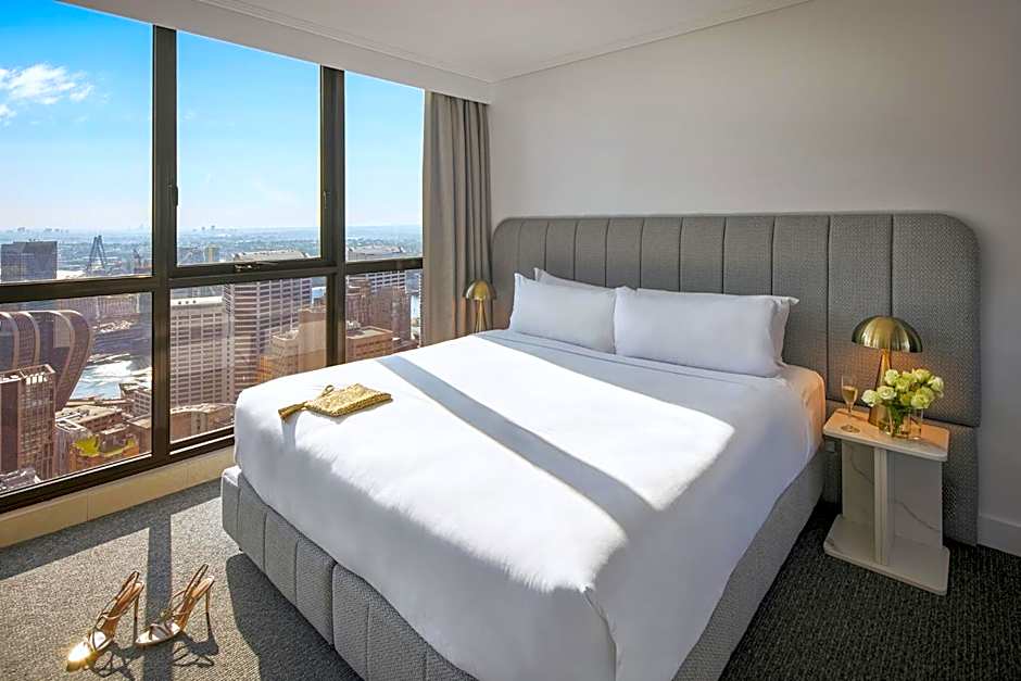 Meriton Suites Pitt Street, Sydney