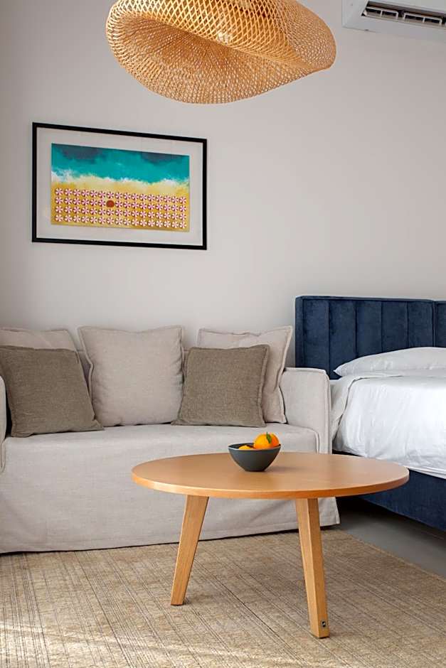 Larnaca LIV & CO Suites