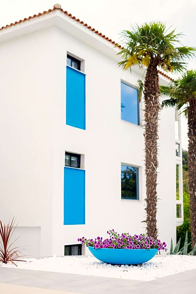 Kamari Beach Hotel
