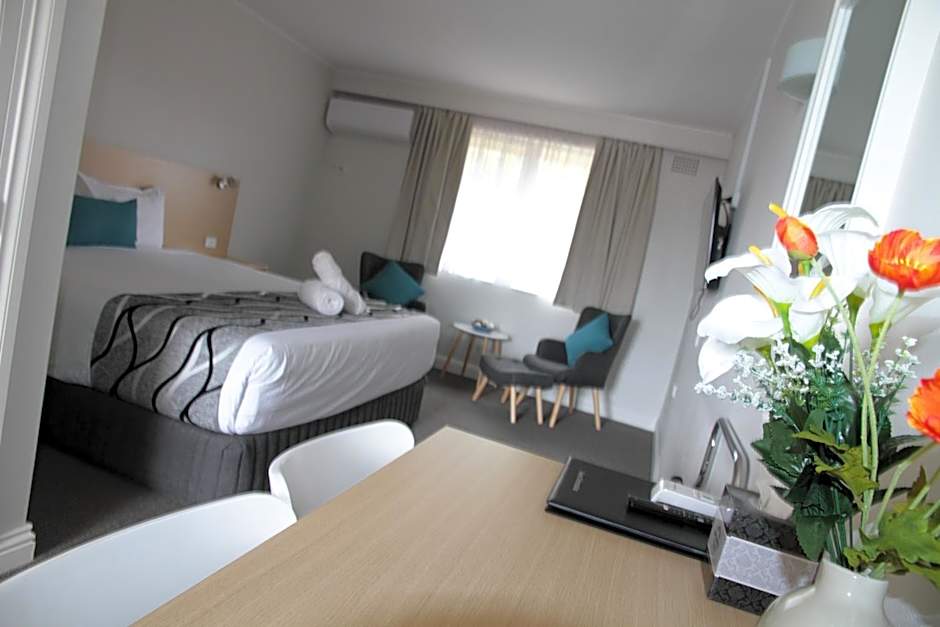 Country Gardens Motel