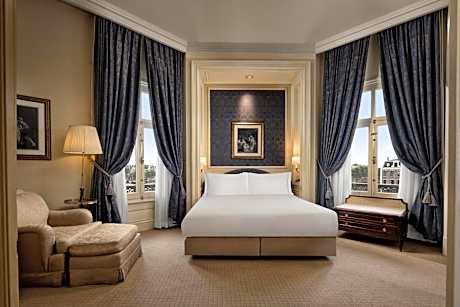 One-Bedroom Suite with City View