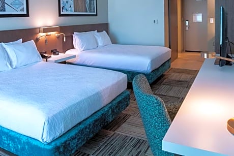 2 Queen Beds Nonsmoking