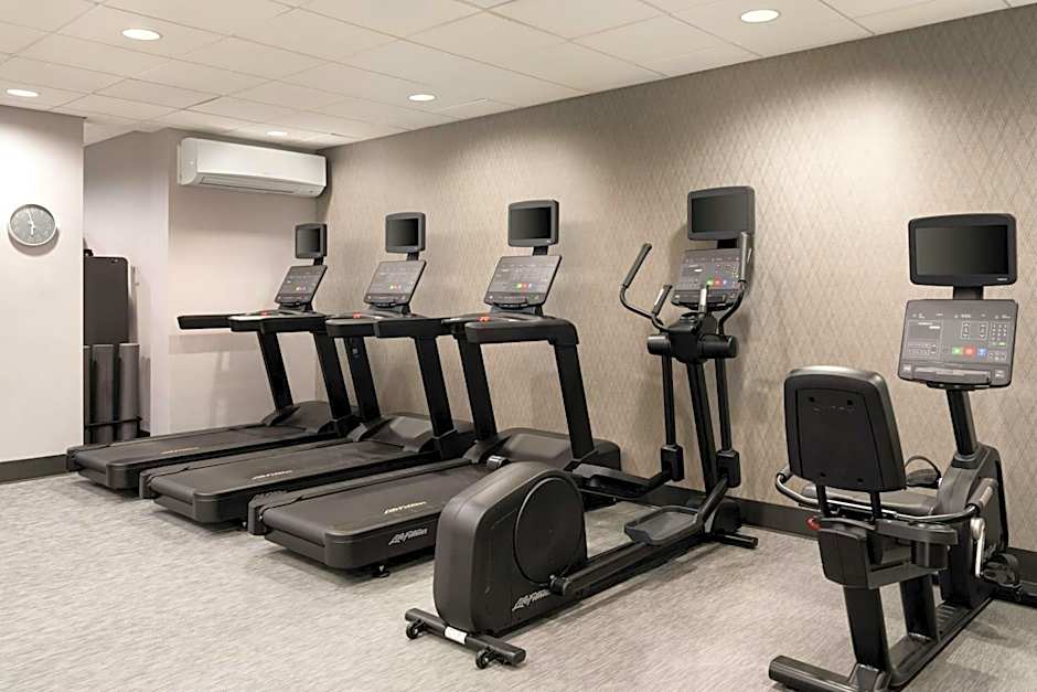 Courtyard by Marriott Boston Brookline