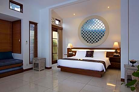 Superior King Suite