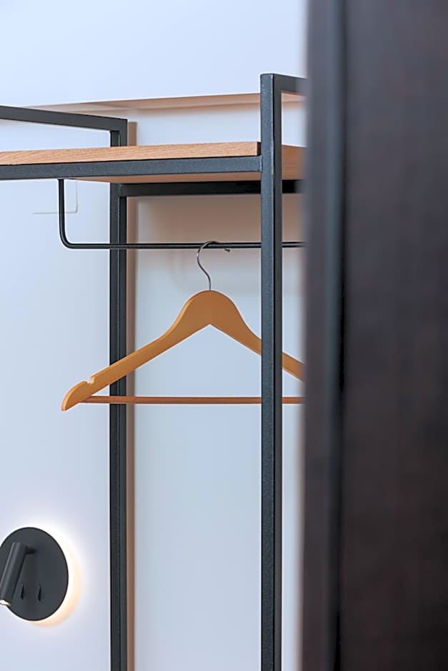 12 PYLES Living History