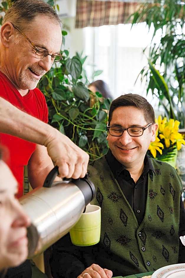 Maison Des Jardins B & B