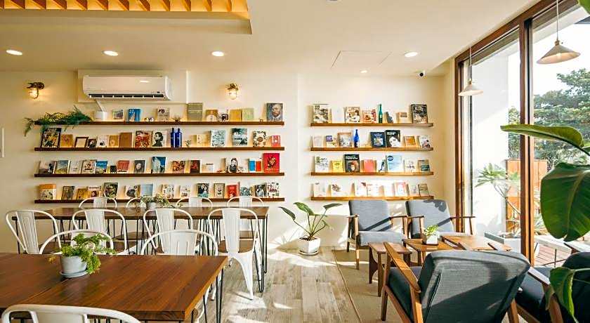 Chuanfanrock Haku Beach Days Inn