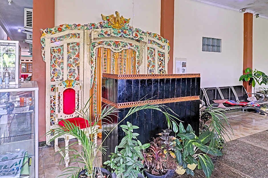 OYO Life 91480 Putridapisa Syariah