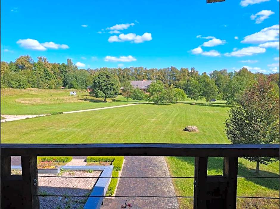 Zdjęcie 1 z 10 — Garden View