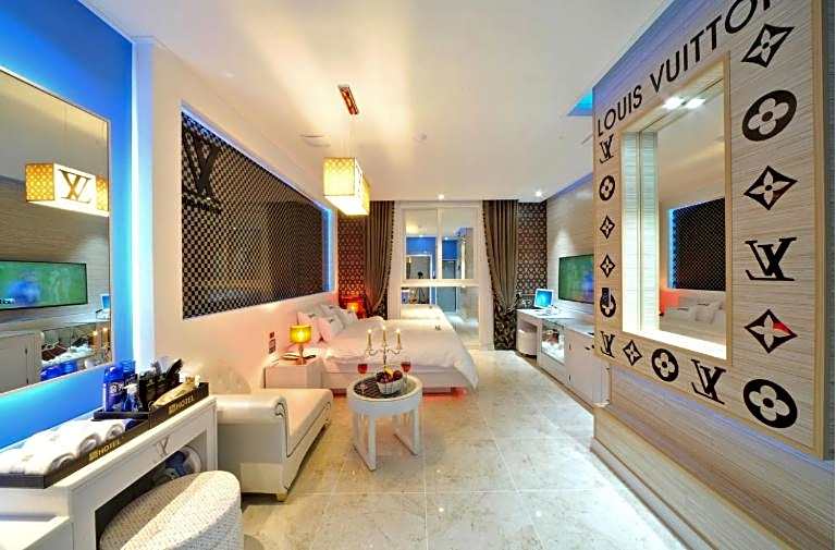 Mokpo Myeongpum Hotel