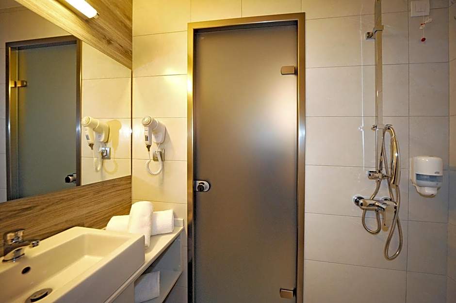 Astron Suites & Apartments