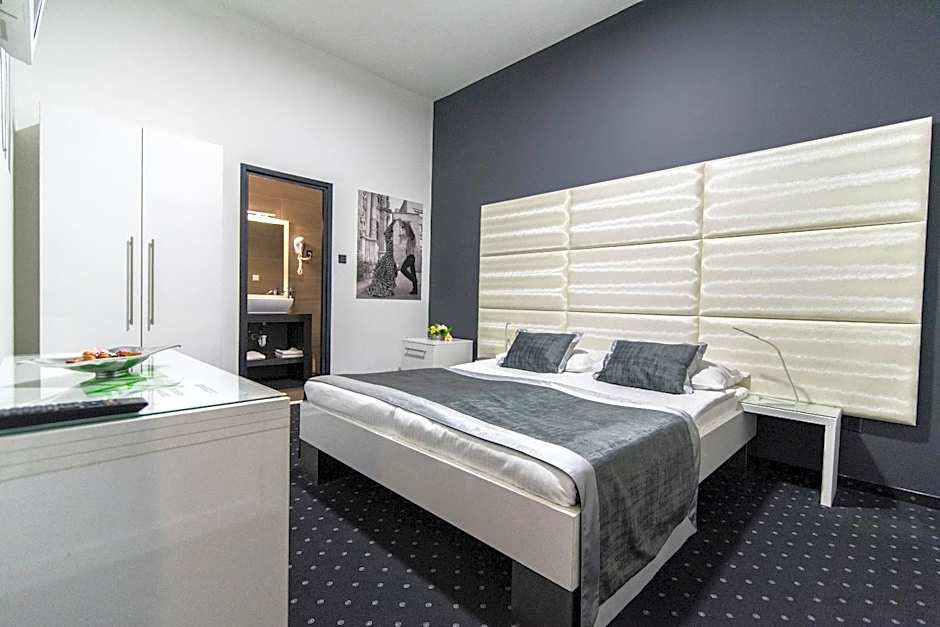 Hotel Cool Zagreb Airport