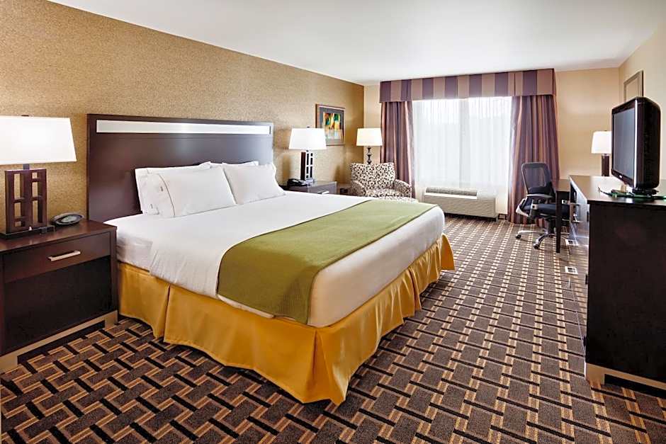 Holiday Inn Express and Suites Limerick-Pottstown By IHG