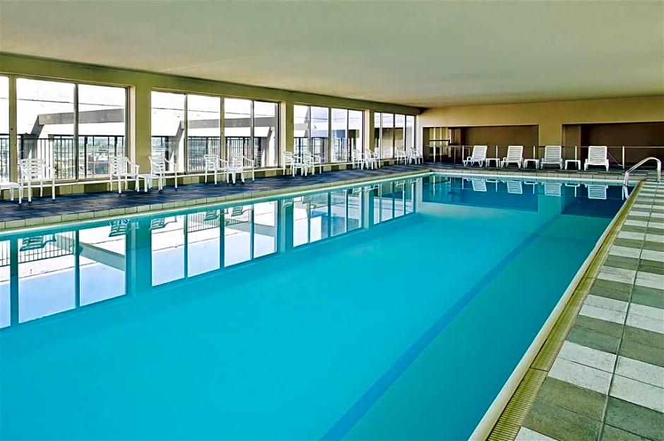 OYO Hotel St Louis Downtown City Center MO