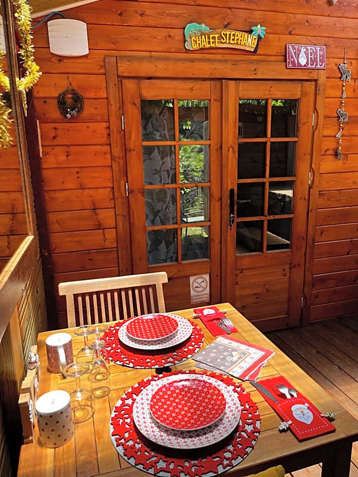 Les Chalets de Marie 974- Jacuzzi SPA privatif dans le chalet , sans vis à vis , vue mer