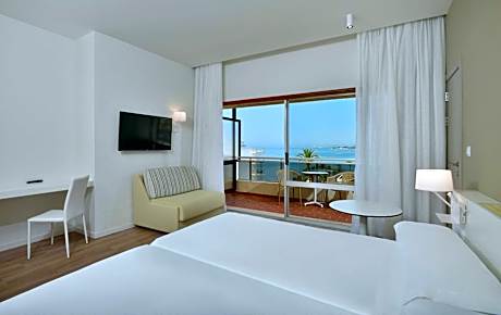Sol Room Sea View