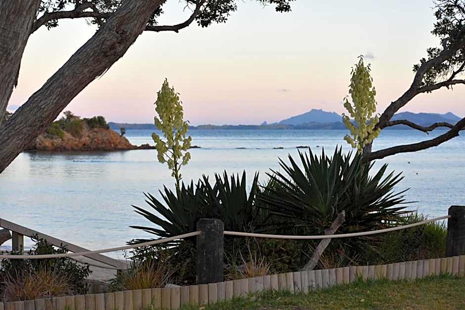 The Sands Motel Absolute Beachfront Tutukaka