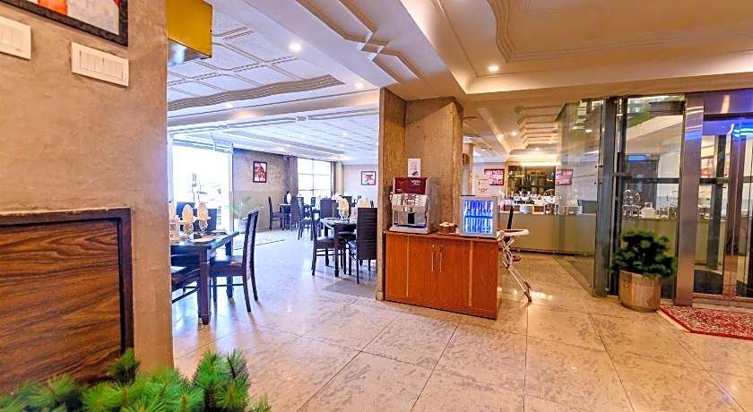 Hotel One Mall Road Murree