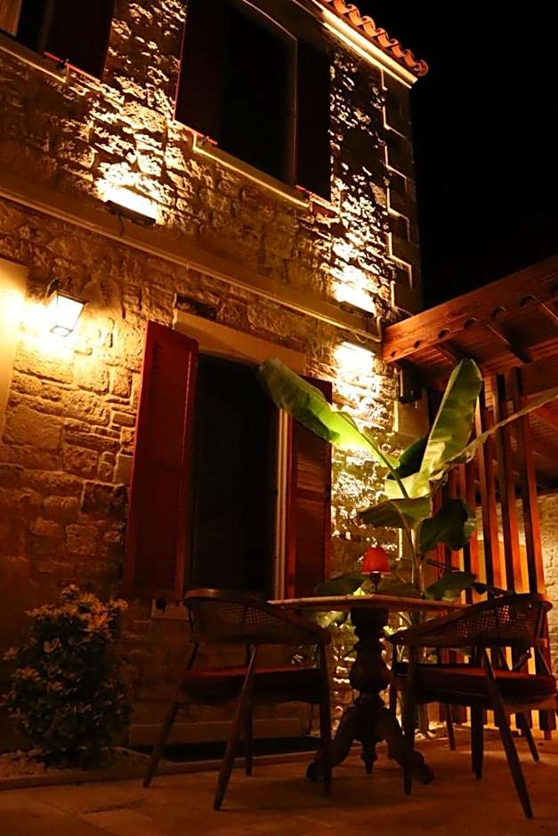 Dionysos 1789 Boutique Hotel