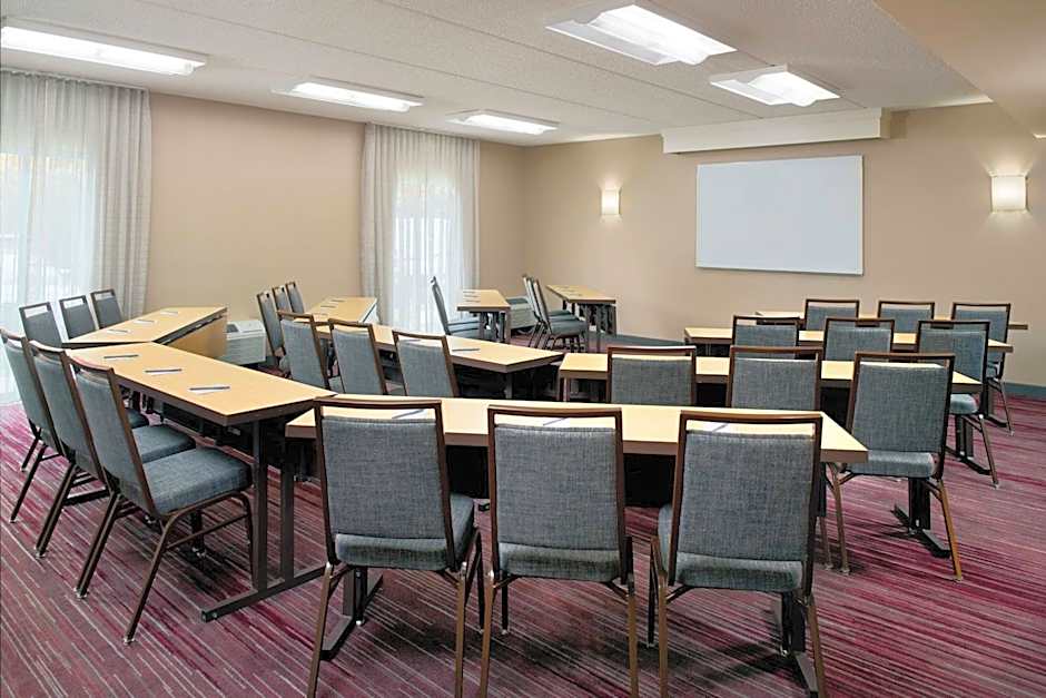 Courtyard by Marriott Raleigh Cary