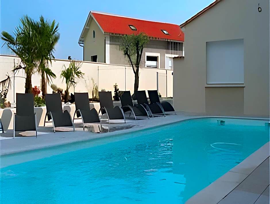 Logis Hotel L'Oliveraie