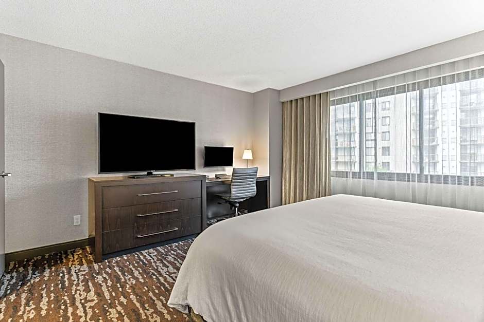 Embassy Suites By Hilton Crystal City - National Airport