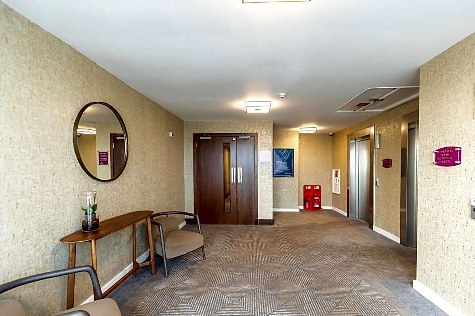 Crowne Plaza London - Gatwick Airport By IHG