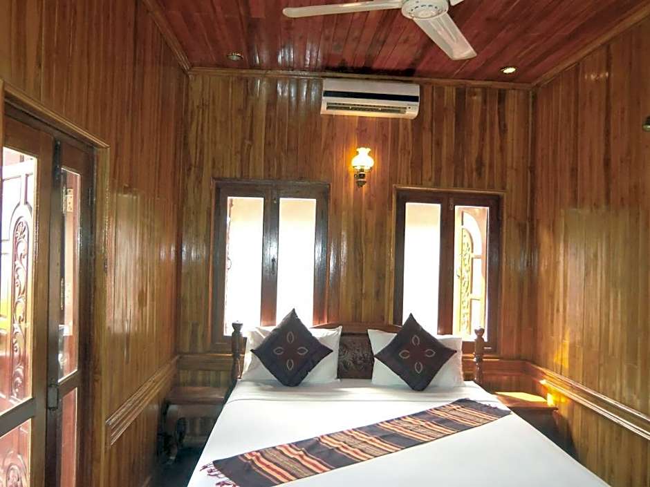 Villa Ouis NamKhan River View