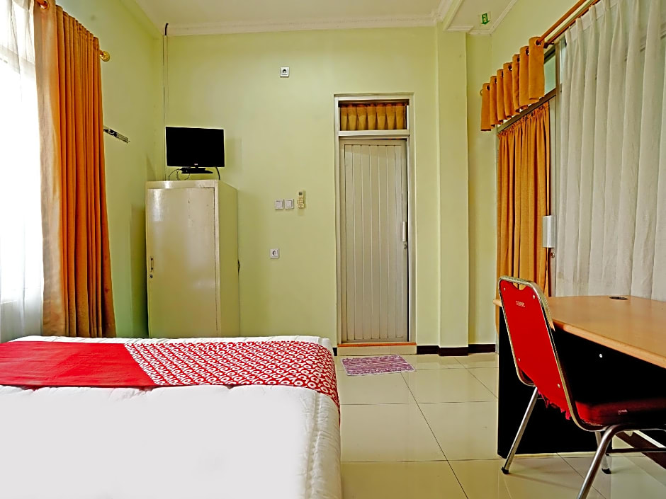 OYO 90836 Bartu Guesthouse