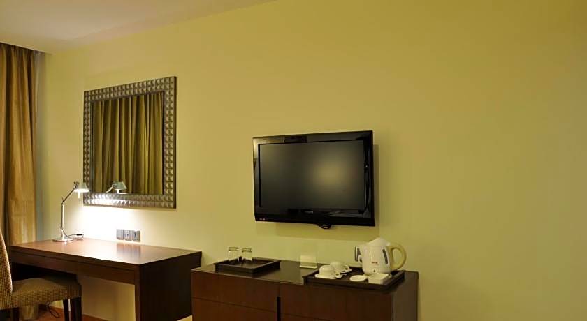 Adarsh Hamilton Hotel