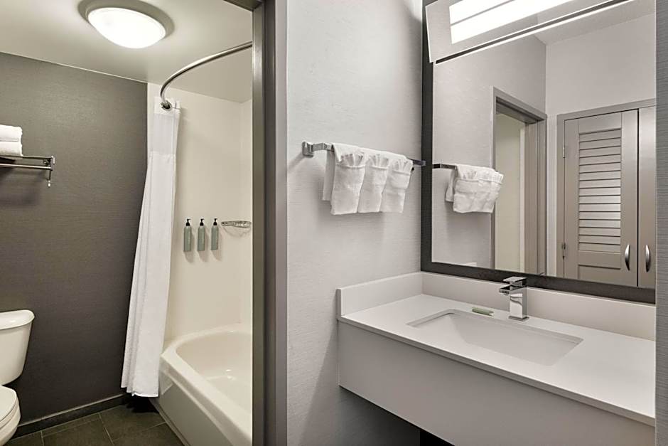 Courtyard by Marriott Burlington