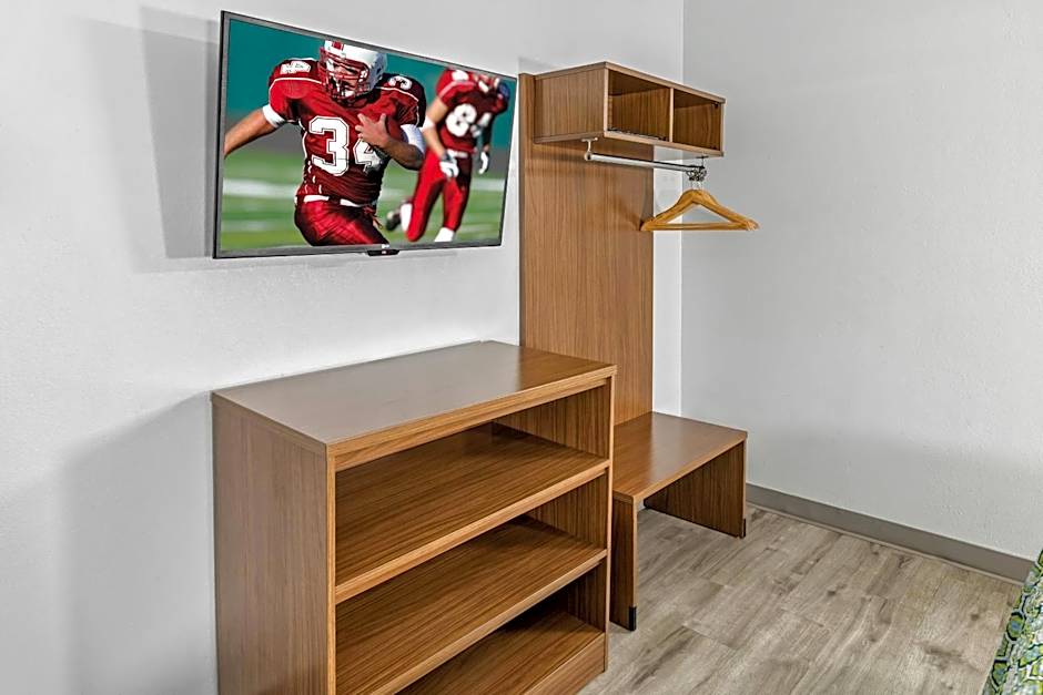 HomeTowne Studios Florence, KY-Cincinnati Airport