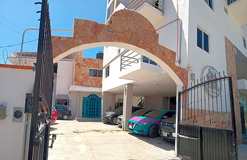 Hotel Casa Raymundo Suites