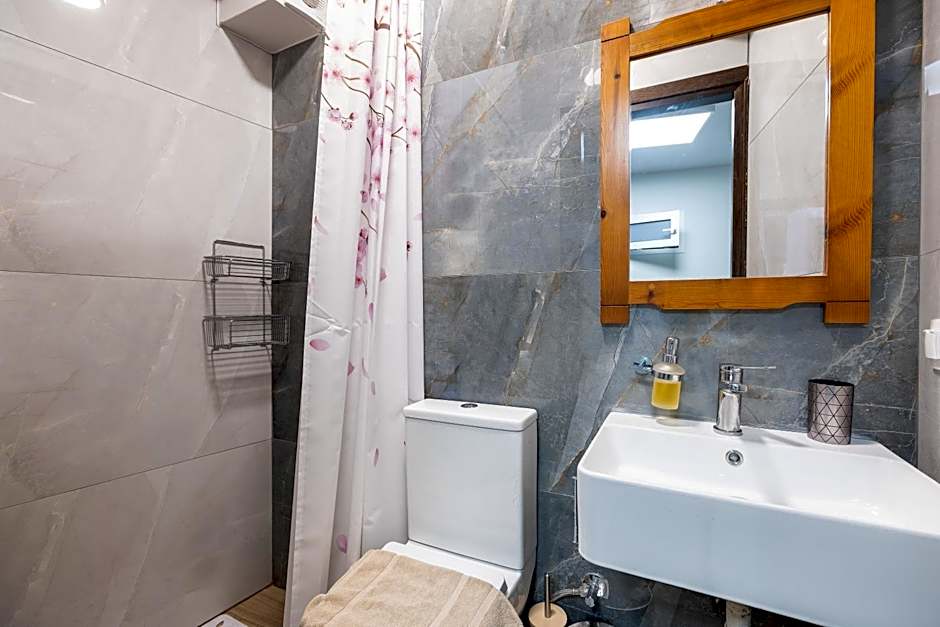 Akrogiali Apartments