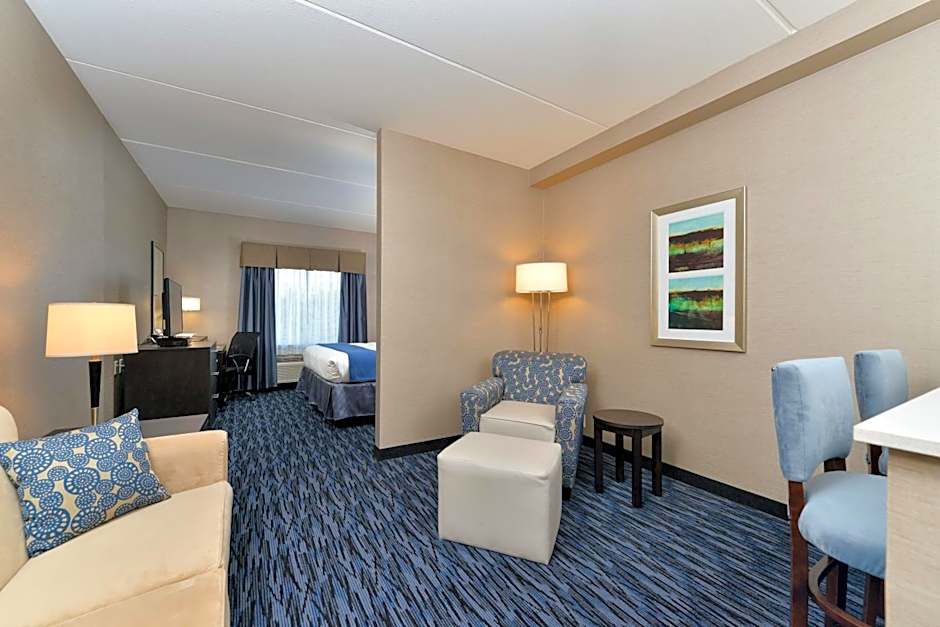 Holiday Inn Express & Suites Peekskill-Lower Hudson Valley By IHG