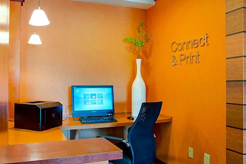 Fairfield Inn & Suites by Marriott South Hill I-85