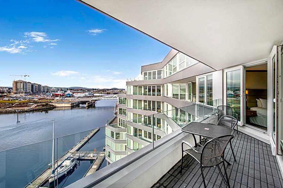 Victoria Regent Waterfront Hotel & Suites