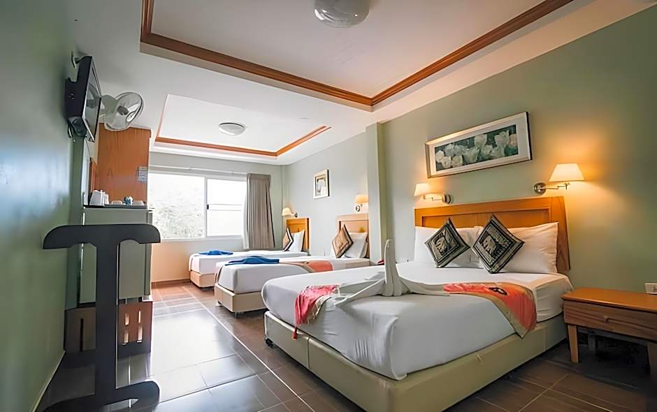 Chilli Hotel & Restaurant