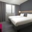 Moxy by Marriott London Heathrow Airport