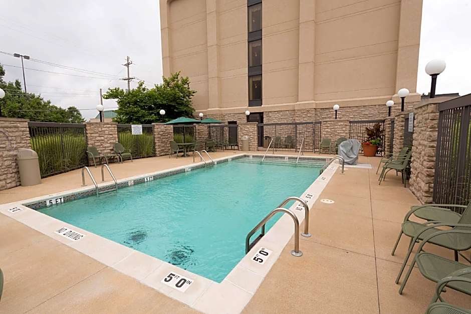 Wingate by Wyndham St Louis Airport