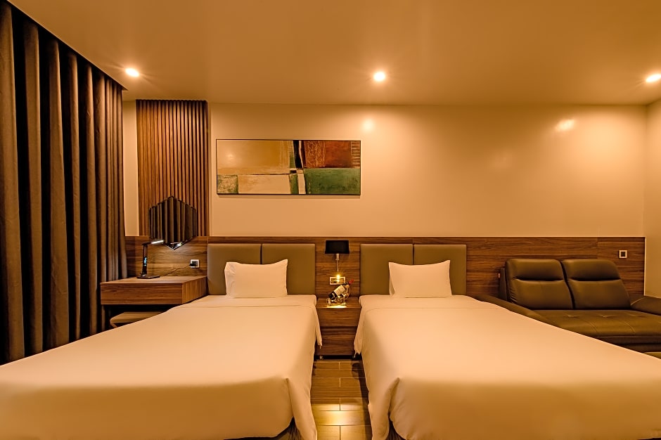 Zen Riverside Hotel n Residences