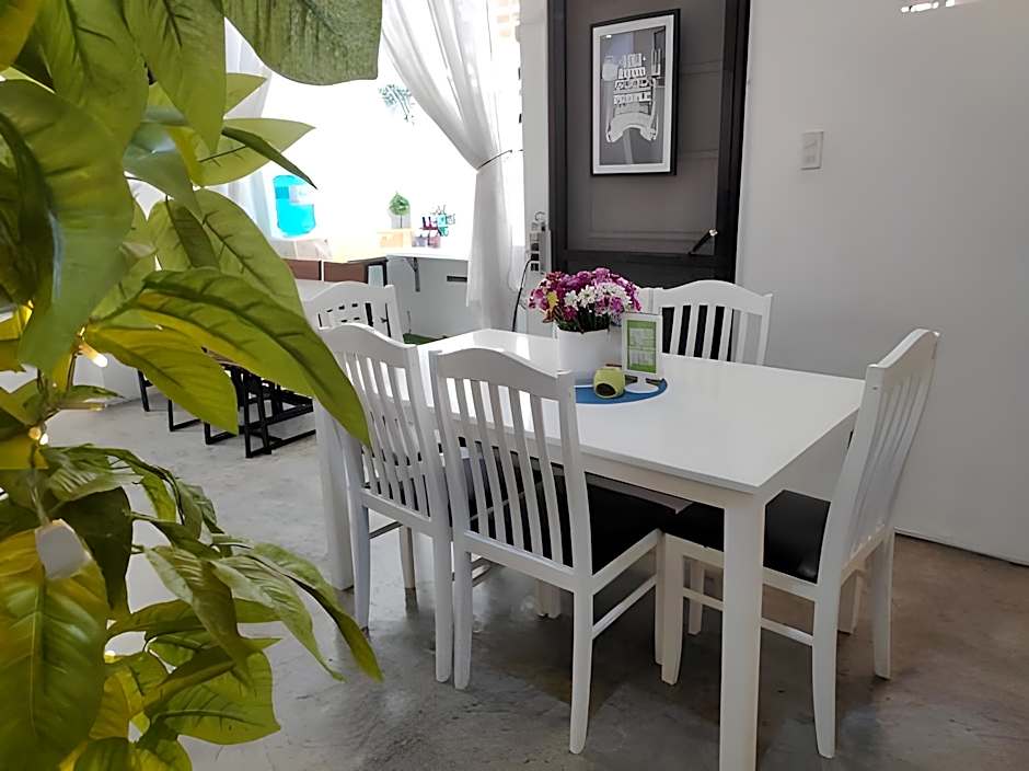 CROSSROADS HOSTEL MANILA