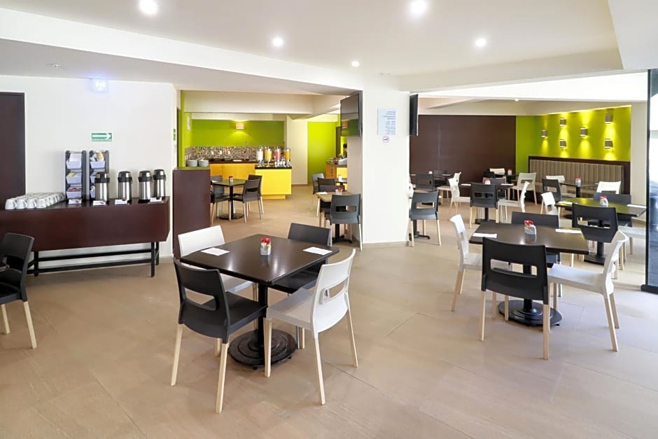 Holiday Inn Express Mexico Aeropuerto By IHG